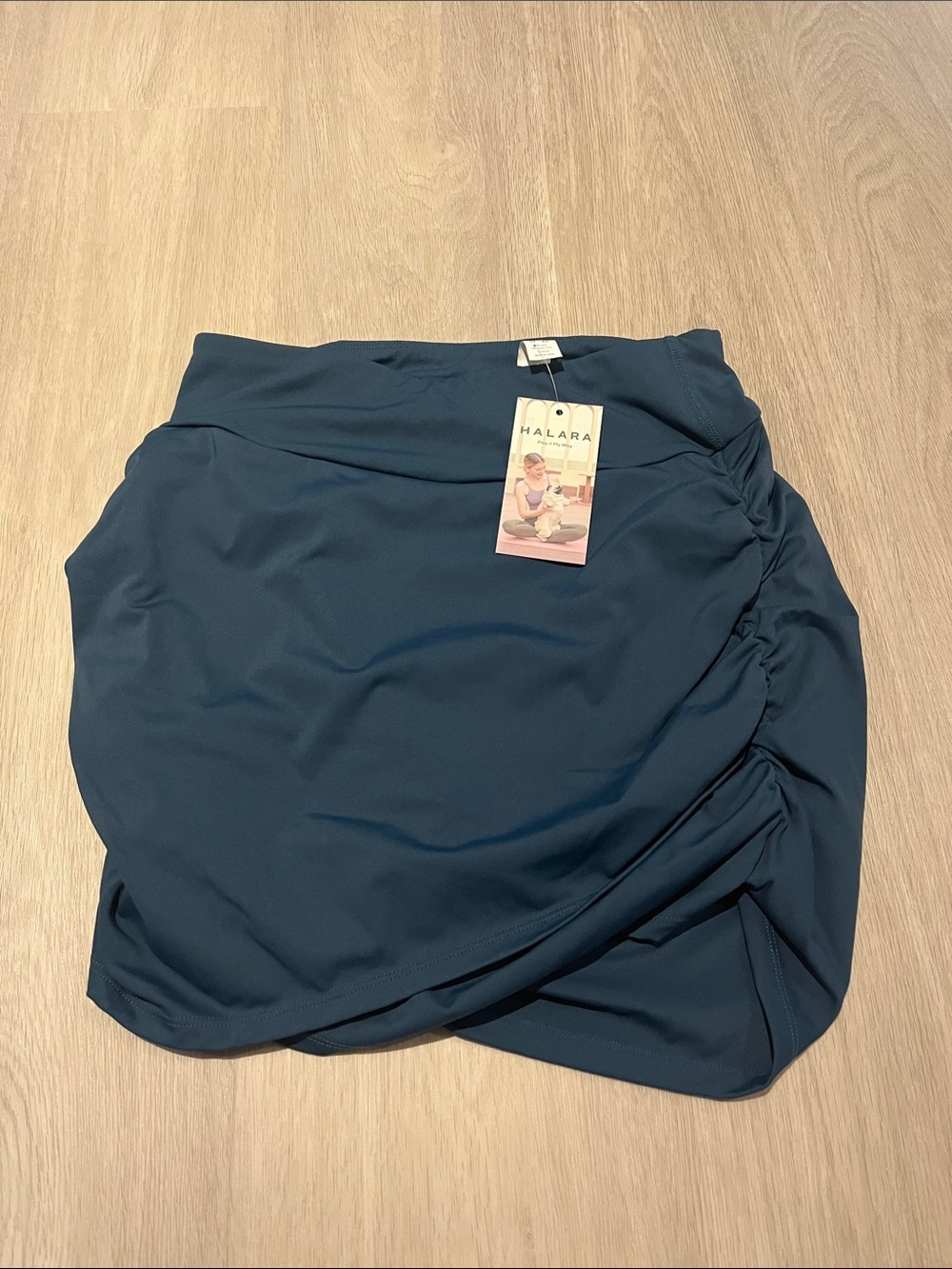 HALARA Teal Asymmetrical Ruched Active Skort